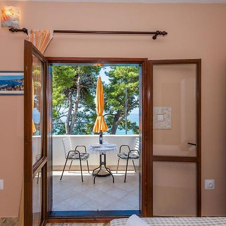 Apartments Verica - 15 M From Beach Krilo 外观 照片