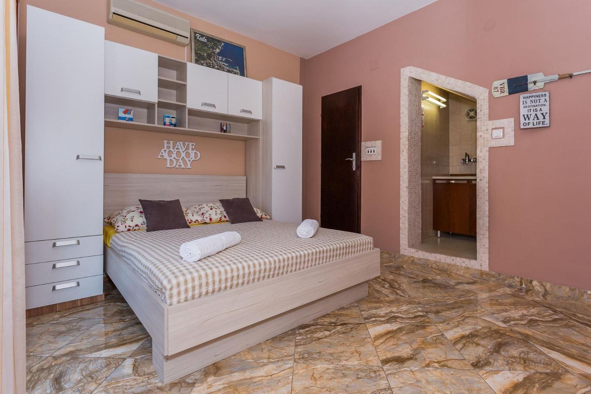 Apartments Verica - 15 M From Beach Krilo 外观 照片