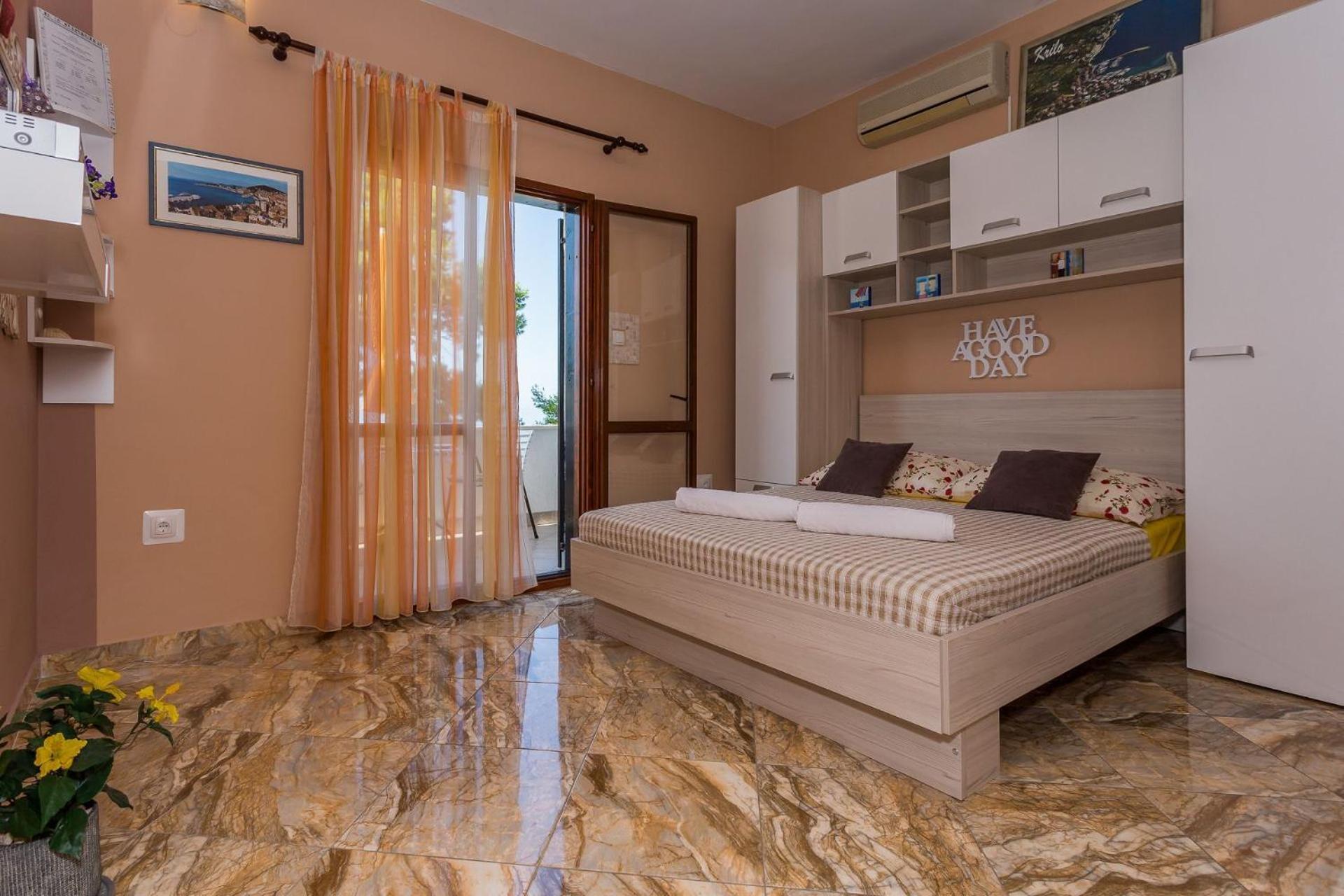 Apartments Verica - 15 M From Beach Krilo 外观 照片